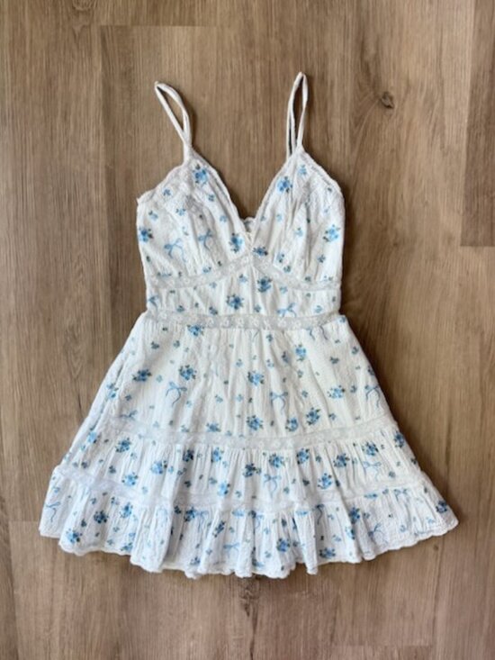 LoveShackFancy Dresses & Skirts - LoveShackFancy Solbina Dress XS Blue Floral EUC